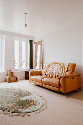 2 Bed Flat, St Aubyns Gardens, BN3 - Photo 1