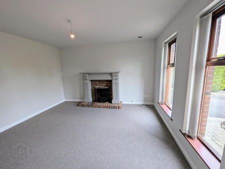 21 Lord Warden's Parade, Bangor, BT19 1YU - Photo 3