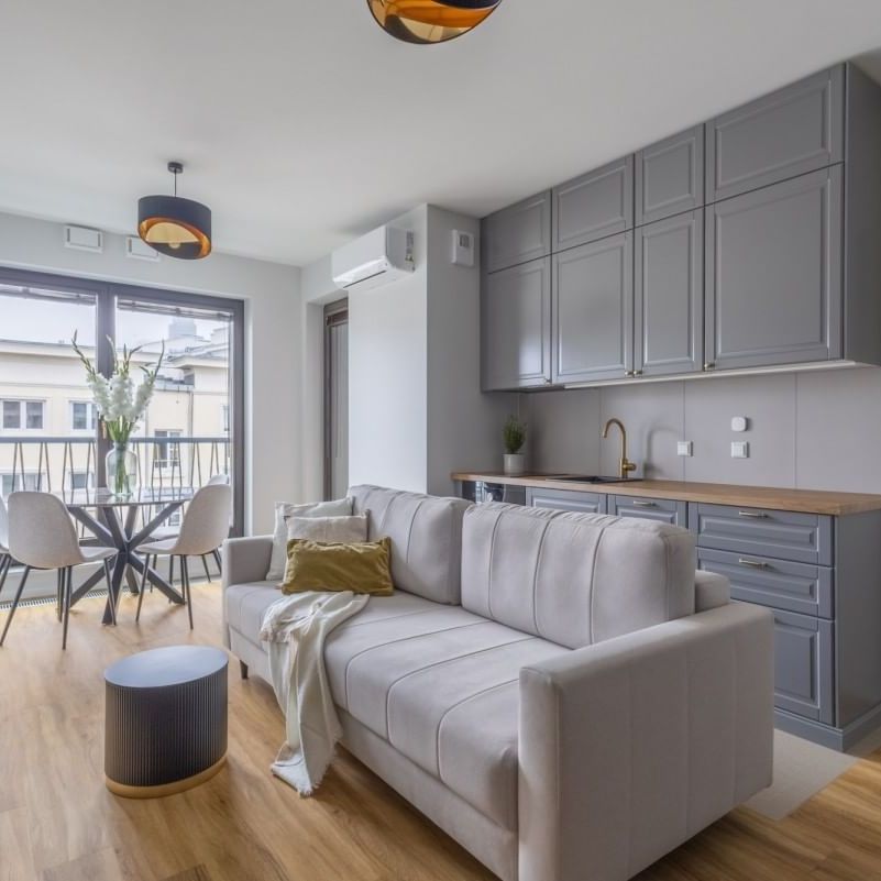 Eleganckie 2 pokoje na Woli, garaż, concierge 39.76 m² - Фото 1