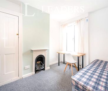 4 bedroom house to rent Jubilee Road, Southsea, PO4 - Photo 1