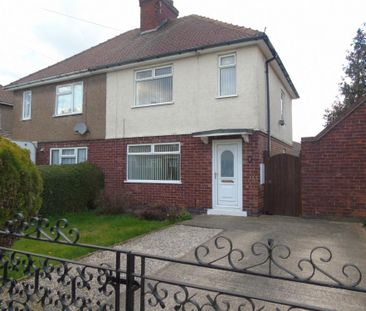 3 bedroom semi-detached house to rent - Photo 2