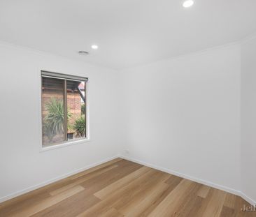 24 Burbidge Drive, Williamstown - Photo 2