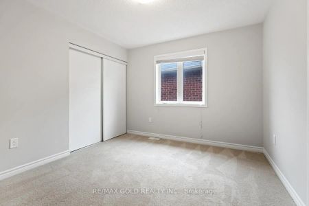 Property For Lease | W8217698 - Photo 2