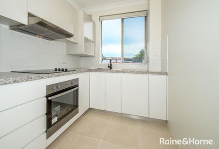 1/3-5 Flood Street, Clovelly, NSW 2031 - Photo 2