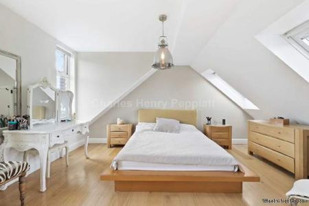 4 bedroom property to rent in London - Photo 2