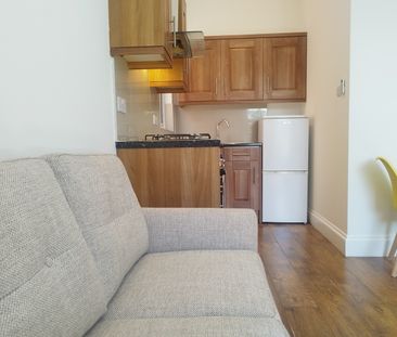 Studio Flat, Dartmouth Road, NW2 - Photo 6
