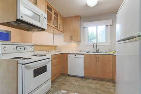 80 Avenue and 110 Street - Photo 4