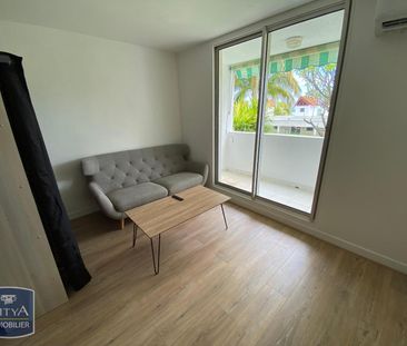 Location Appartement 1 pièce 25m² ST GILLES LES BAINS 97434 - Photo 1
