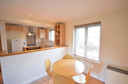 290 Stretford Road, Hulme, Manchester City Centre, Greater Manchester, M15 5TQ - Photo 3