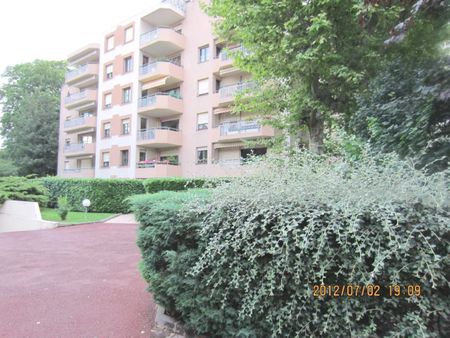 Location Appartement 3 pièces 82m² LYON 4ème - Photo 5