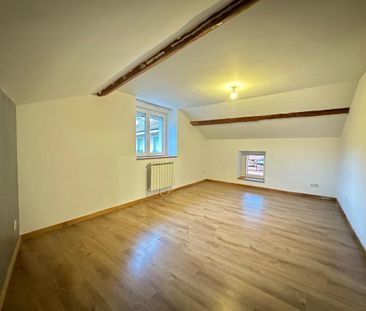 F4 duplex rafraîchit de 92m2 à louer Unieux - Photo 6