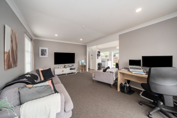 19 Arawhata Road, Paraparaumu - Photo 1