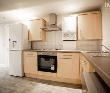 3 bedroom flat to rent - Photo 6