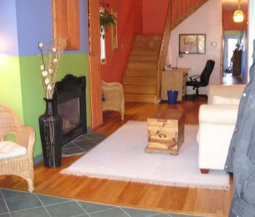 11 Eastbourne Ave - Photo 3