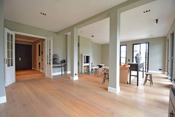 Zur Miete: Loftartige 3 Zi-Luxuswohnung mit Süd-Loggia und Blick in den Park in den Rheinblick-Residences - Photo 1