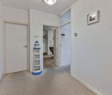 3 bedroom terraced house to rent - Photo 6