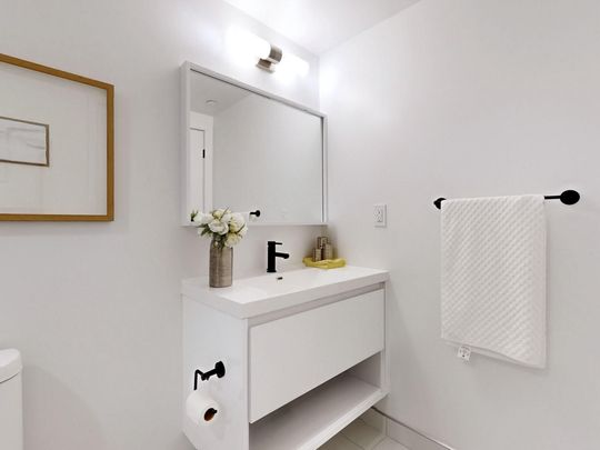 For Lease - 2 Augusta Avenue Unit# LPH03, Toronto, Ontario - Photo 1