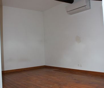 Location Appartement 2 pièces 45m² ARLES 13200 - Photo 2