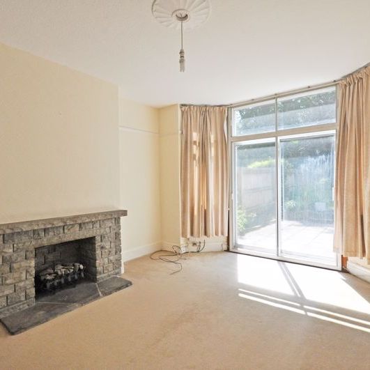 Western Avenue, Newport - Photo 1