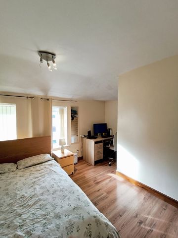 2 Bed End Terrace, Manor Oaks Road, S2 - Photo 2