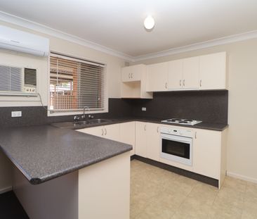 2/8 Veale Street Wagga Wagga NSW - Photo 4