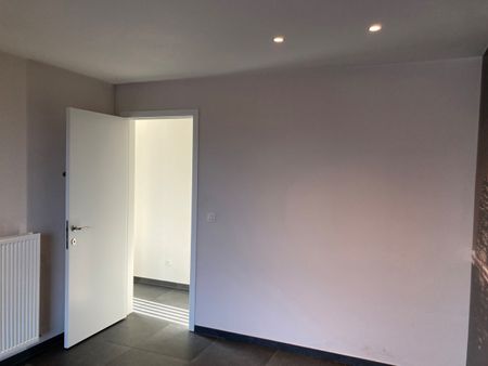 Appartement - Te huur - Photo 5