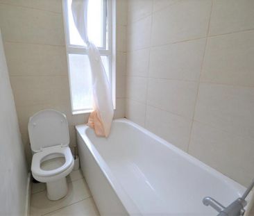 House share to rent - Photo 6