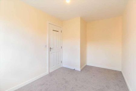 Oak Grove, Northampton, NN3 - Photo 5