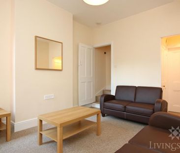 3 bedroom terraced house to rent - Photo 3