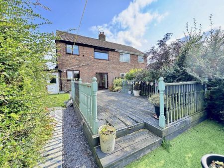 3 bedroom semi-detached house to rent - Photo 2