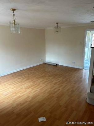 2 bedroom property to rent in London - Photo 1