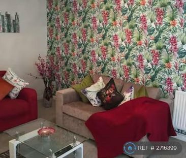 3 bedroom terraced house to rent - Photo 1