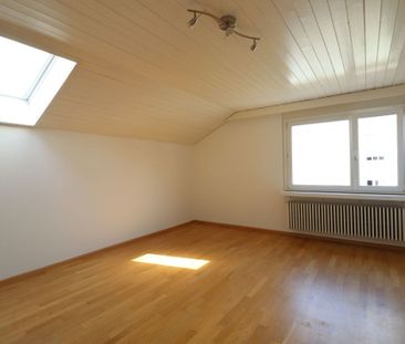 Kornackerstrasse, Frenkendorf - gemütliche und moderne Dachwohnung ... - Photo 4