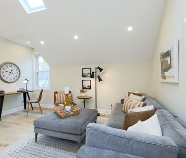 For Lease - 6 Luttrell Avenue Unit# 2nd Floor, Toronto, Ontario - Photo 4