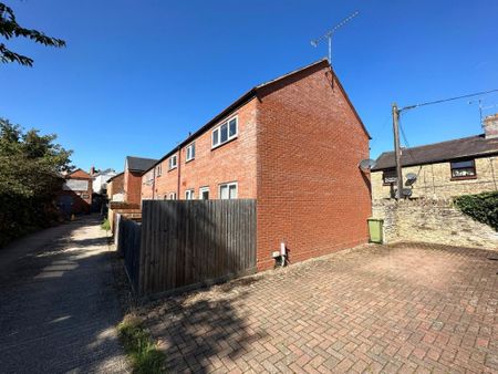 2 bedroom end of terrace house to rent - Photo 5