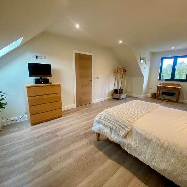 Woodland Vale, Swanwick, Southampton, Hampshire, SO31 - Photo 1