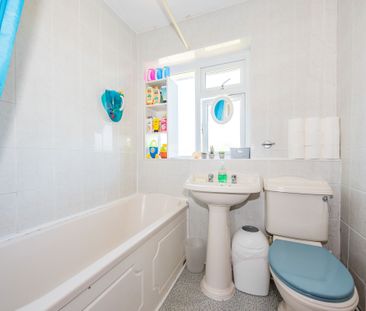 3 bedroom house to rent - Photo 3