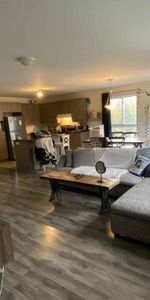 Grand 5 ½ lumineux à Sainte-Marguerite-du-Lac-Masson - Photo 4