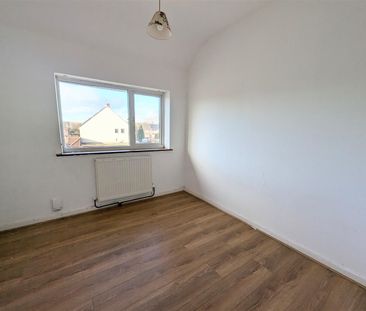 3 Beds - Terraced House - - Photo 1