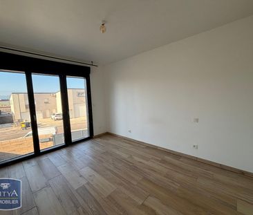 Location Appartement 4 pièces 125m² PIA 66380 - Photo 2