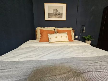 Carrer d'Enric Granados, Barcelona, Catalonia 08008 - Photo 3