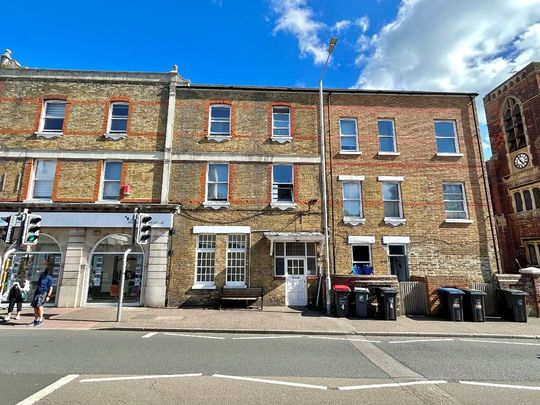 1 bedroom flat to rent - Photo 1