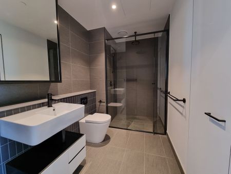 Stylish Apartment in the Heart of Oakleigh - Photo 5