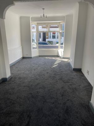 3 bedroom block of apartments to rent - Photo 1