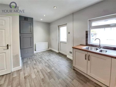 3 bedroom semi-detached house to rent - Photo 5