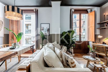 Apartamento de alquiler en Calle de la Bola, Palacio - Photo 4