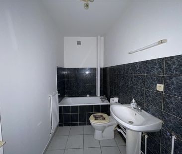 Location Appartement 2 pièces 46m² - Photo 3