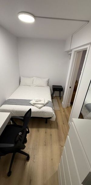3 1/2 + Den - Photo 1