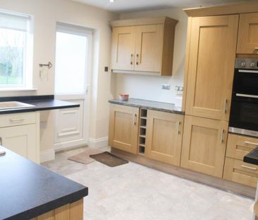 2 bedroom detached bungalow to rent - Photo 4