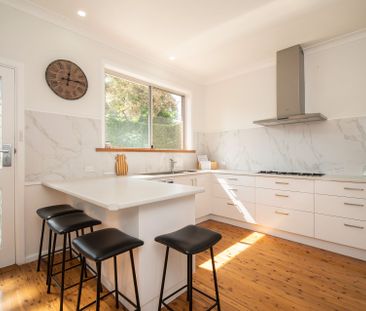 North Curl Curl, 12 Burilla Avenue - Photo 3